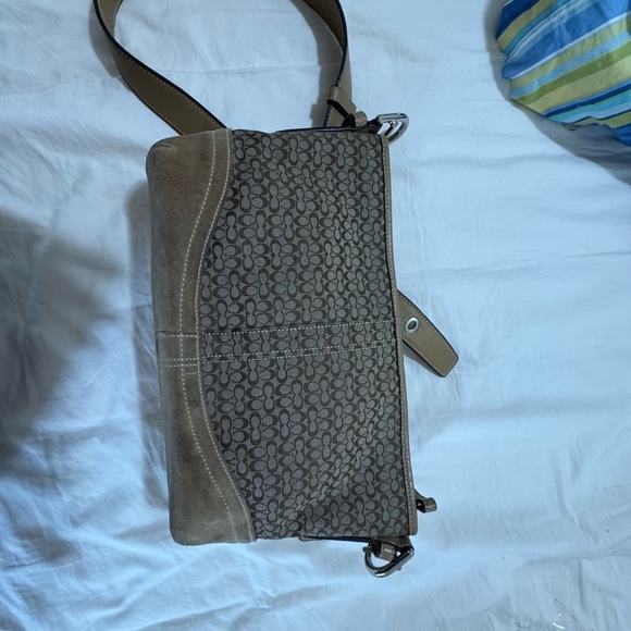 Y2K. Coach bag purse 7.5x12.5 monogram - Picture 1 of 12